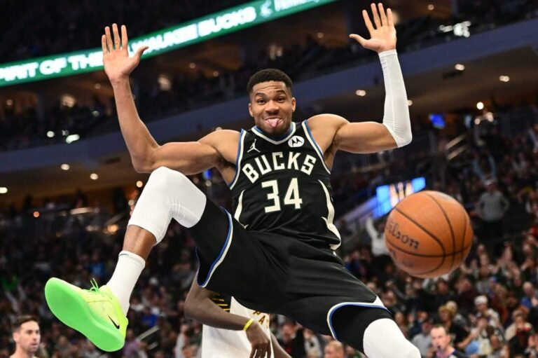 241123 Giannis Antetokounmpo scaled e1732375250850