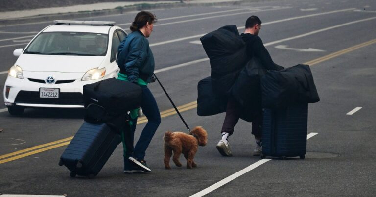 Gear Evacuate GettyImages 2192313893